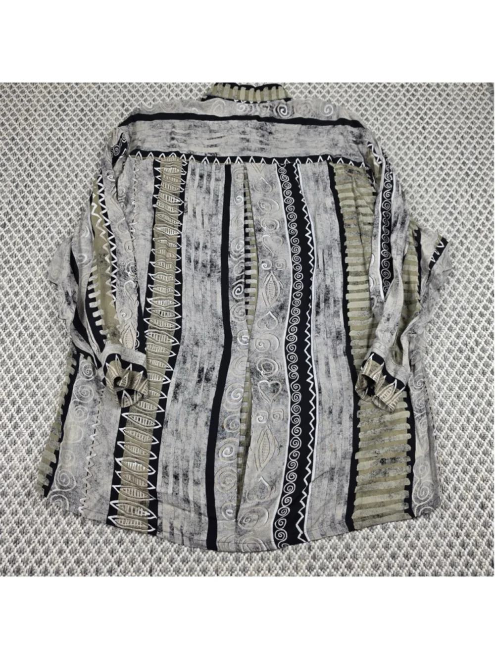 Vintage Serica Elite Sport Mens L Abstract Tribal Viscose Button Up Shirt Italy - Picture 2 of 13